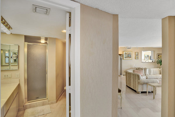 1167 Hillsboro Mile #316 Hillsboro Beach, FL 33062