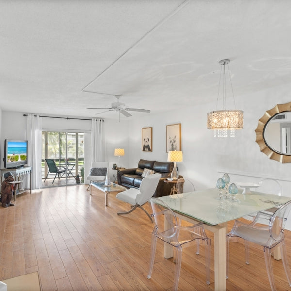 25 SE 13th St, Unit #B3, Boca Raton, Florida 33432