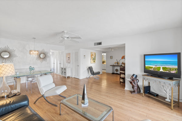 25 SE 13th St, Unit #B3, Boca Raton, Florida 33432