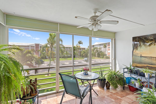 25 SE 13th St, Unit #B3, Boca Raton, Florida 33432