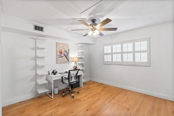 25 SE 13th St, Unit #B3, Boca Raton, Florida 33432