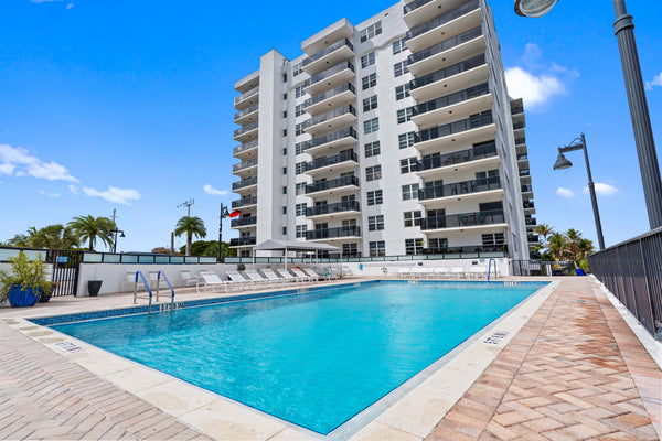 5100 Dupont Blvd #10C, Fort Lauderdale, FL 33308