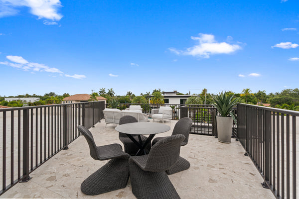 2441 NE 48th Court, Lighthouse Point, FL 33064