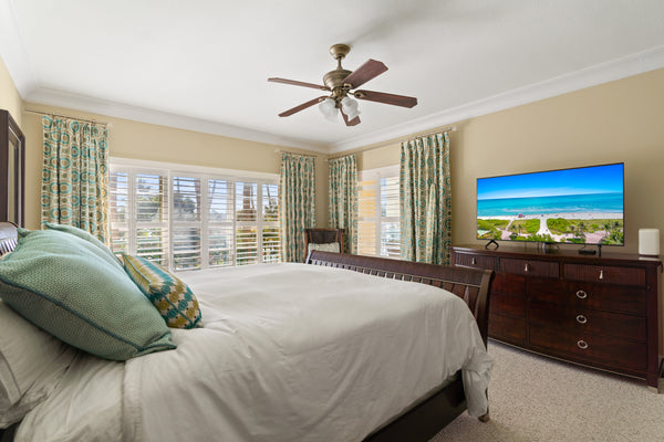 1228 Hillsboro Mile #202, Hillsboro Beach, FL 33062