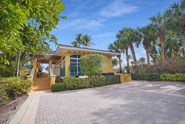 1228 Hillsboro Mile #202, Hillsboro Beach, FL 33062