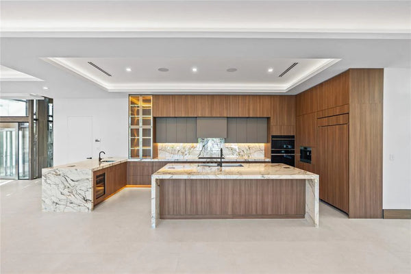 2441 NE 48th Court, Lighthouse Point, FL 33064