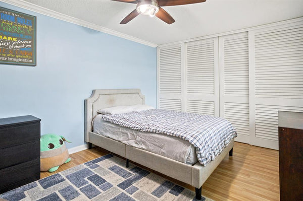 1918 Stratford Way, Unit #32B, West Palm Beach, Florida 33409