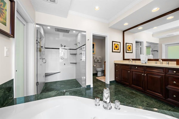 2600 NE 33rd St, Lighthouse Point, Florida 33064