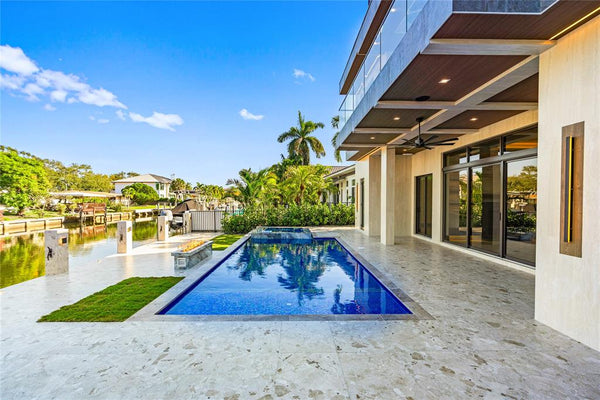 2441 NE 48th Court, Lighthouse Point, FL 33064