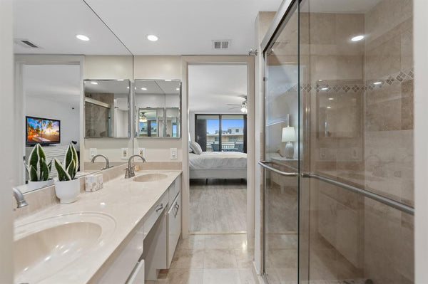 1167 Hillsboro Mile #509, Hillsboro Beach, FL 33062