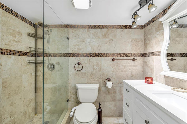 3150 NE 48th Ct #204, Lighthouse Point, FL 33064