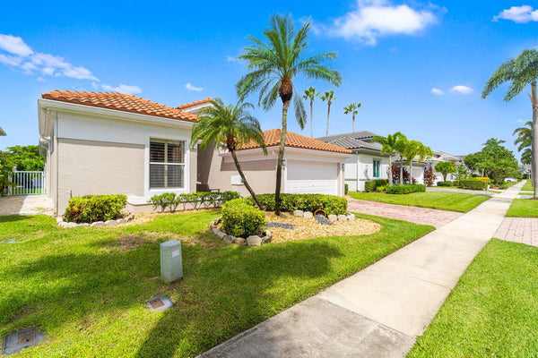 5651 NW 38th Terrace, Boca Raton, FL 33496