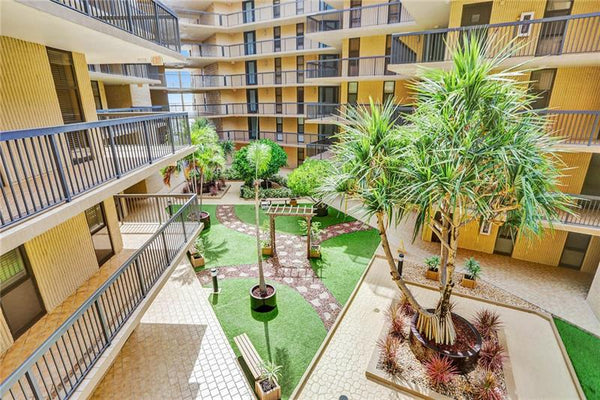 1167 Hillsboro Mile # 714 Hillsboro Beach, FL 33062
