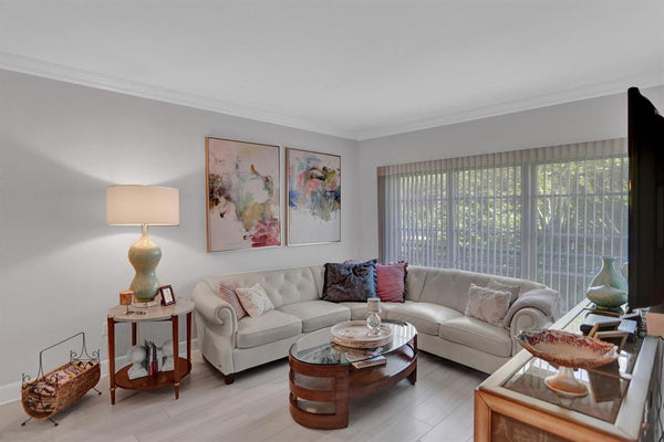 1228 Hillsboro Mile #204, Hillsboro Beach, FL 33062