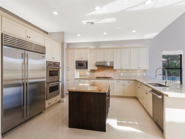 8397 Hawks Gully Avenue, Delray Beach, FL 33446
