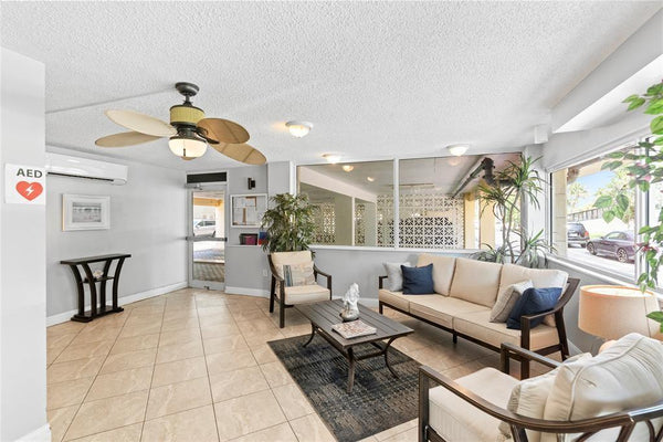 1161 Hillsboro Mile #305, Hillsboro Beach, FL 33062