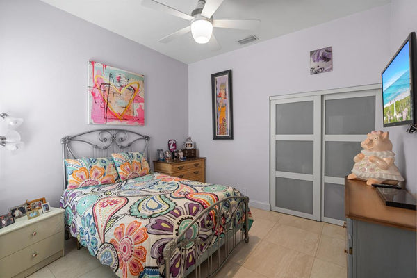 5651 NW 38th Terrace, Boca Raton, FL 33496