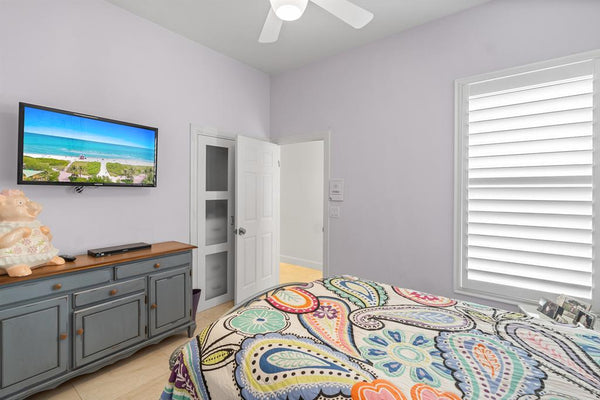 5651 NW 38th Terrace, Boca Raton, FL 33496