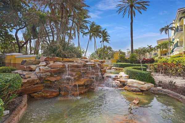 1228 Hillsboro Mile #204, Hillsboro Beach, FL 33062