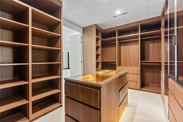 2441 NE 48th Court, Lighthouse Point, Florida