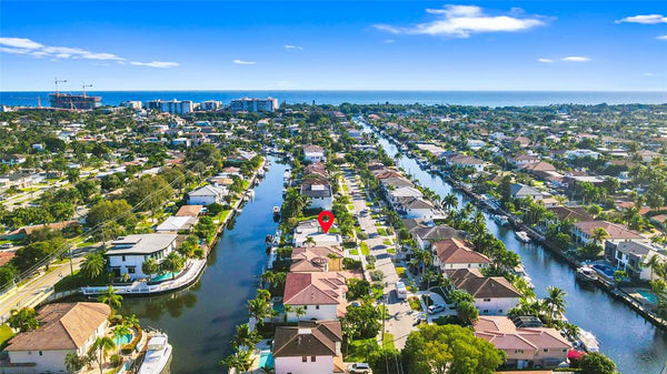 2441 NE 48th Court, Lighthouse Point, Florida