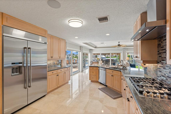 2600 NE 33rd St, Lighthouse Point, Florida 33064