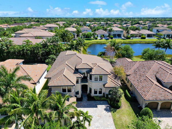 8397 Hawks Gully Avenue, Delray Beach, FL 33446