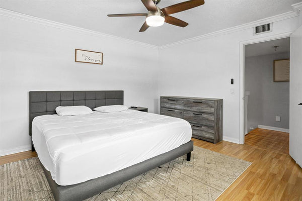 1918 Stratford Way, Unit #32B, West Palm Beach, Florida 33409