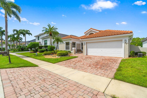 5651 NW 38th Terrace, Boca Raton, FL 33496