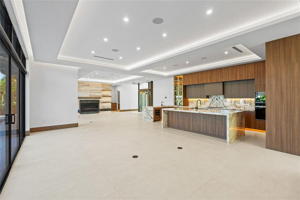 2441 NE 48th Court, Lighthouse Point, Florida