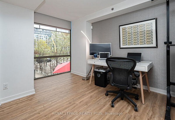 55 Stewart St S #117, Toronto, ON M5V 2V1