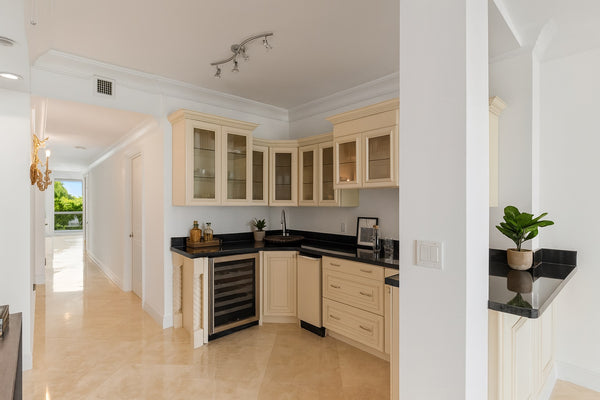 1063 Hillsboro Mile #203, Hillsboro Beach, FL 33062