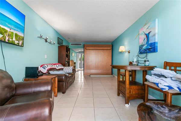 2508 Bay Drive #209, Pompano Beach, FL 33062