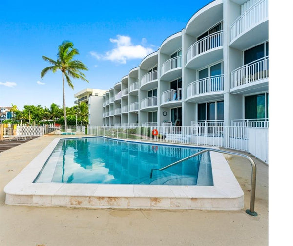 2508 Bay Drive #209, Pompano Beach, FL 33062