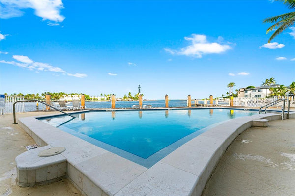 2508 Bay Drive #209, Pompano Beach, FL 33062