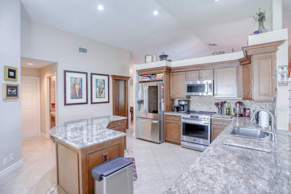 701 NW 107th Ave Plantation, FL 33324