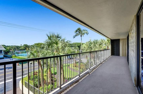 1167 Hillsboro Mile #208 Hillsboro Beach, FL 33062