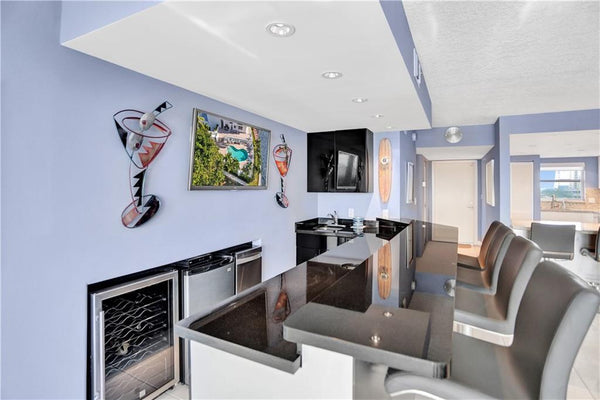 Bayshore Towers 805