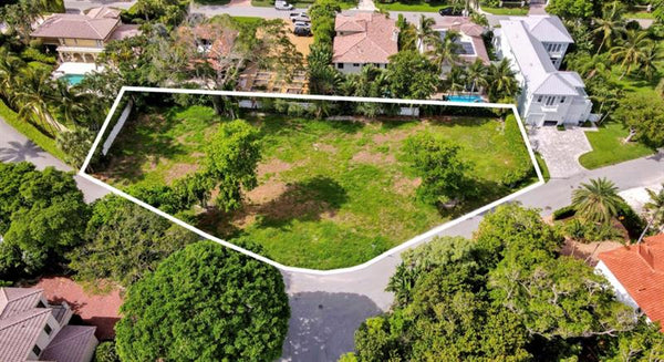 810 E Fern Drive