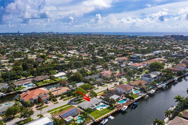 Lighthouse Point - 2320 NE 48th Ct