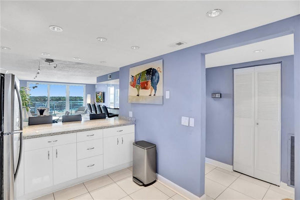 Bayshore Towers 805