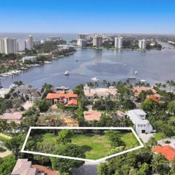 800 W Fern Drive